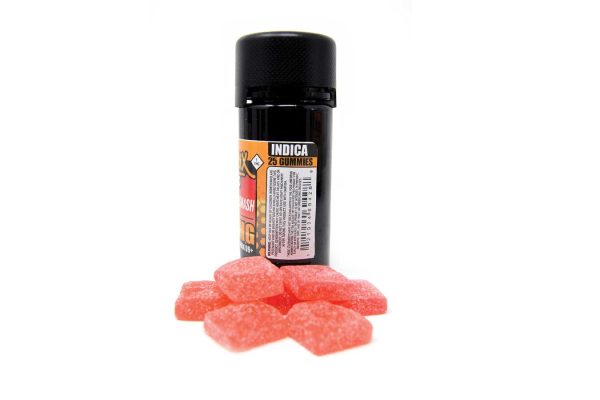 100's Strawberry Smash 2500MG Gummies - Image 2